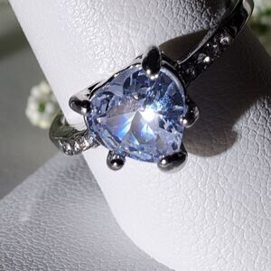 Elegant Heart Diamond White Baguette Diamonds on Ring Cocktail Ring 925 Silver